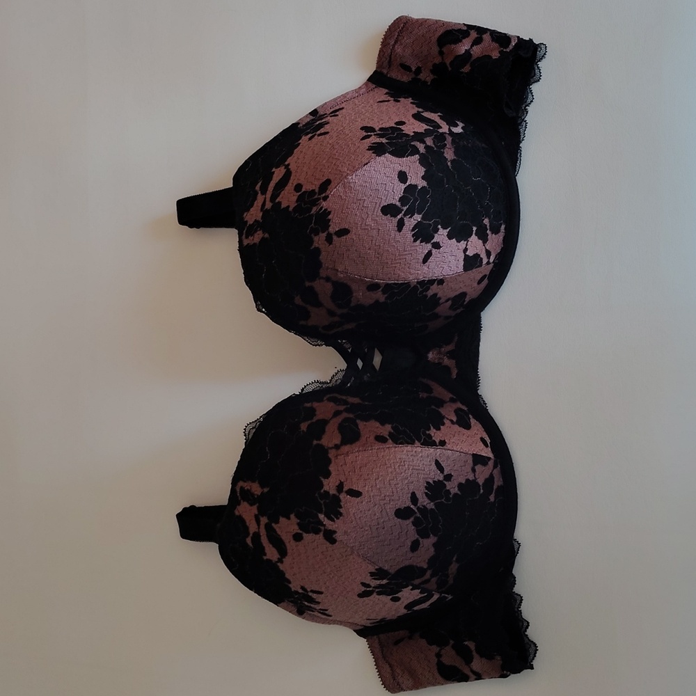 Torrid Curve Bra 46DD XO Plunge Push Up Pink & Black Lace Sexy Valentines Day
